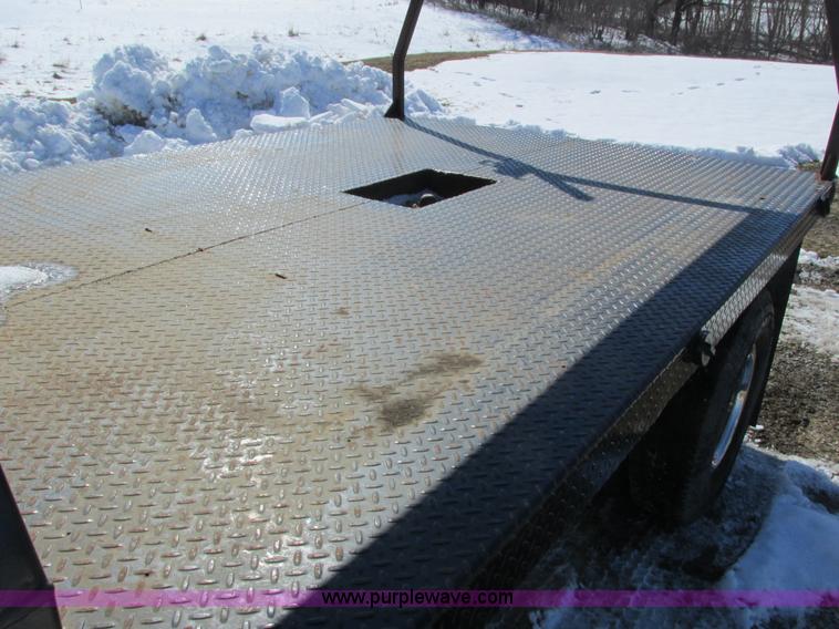 image for item I3768 1997 Ford F350 XL flatbed pickup truck