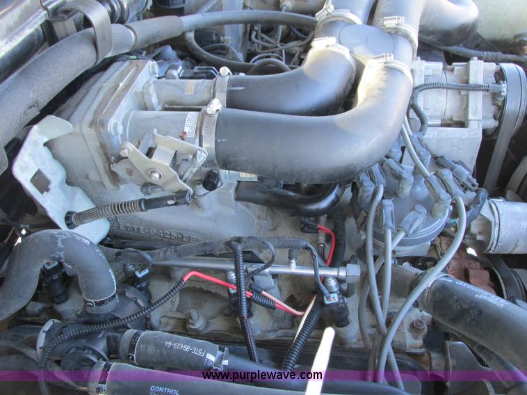 image for item I3768 1997 Ford F350 XL flatbed pickup truck