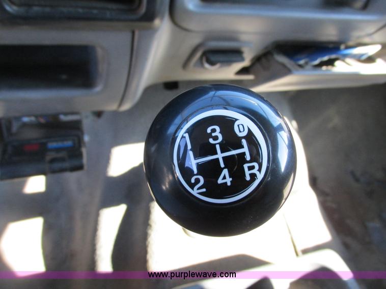 image for item I3768 1997 Ford F350 XL flatbed pickup truck