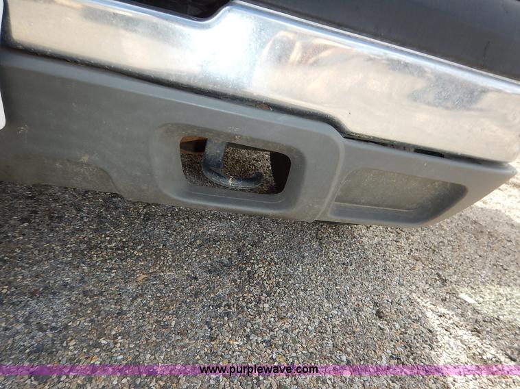 image for item I5012 2004 Chevrolet Silverado 1500 Ext. Cab pickup truck