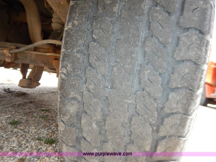 image for item I5012 2004 Chevrolet Silverado 1500 Ext. Cab pickup truck