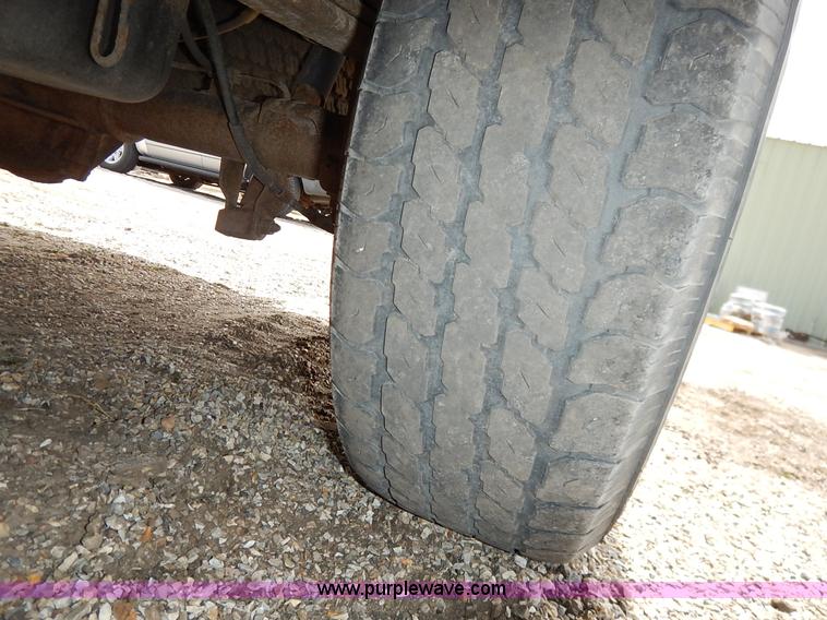 image for item I5012 2004 Chevrolet Silverado 1500 Ext. Cab pickup truck