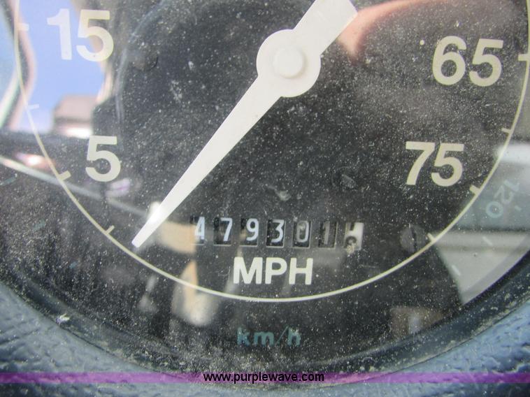 image for item I6556 1995 Ford LT8000 dump truck