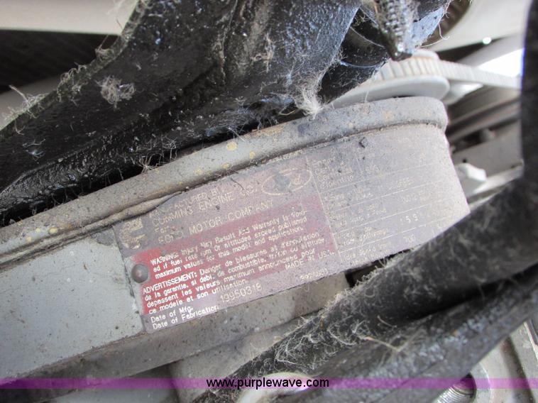 image for item I6556 1995 Ford LT8000 dump truck