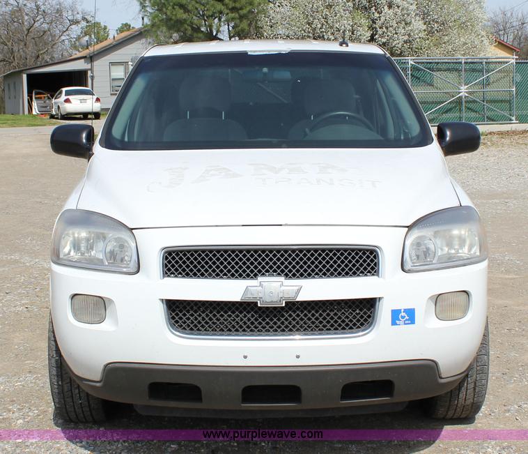 image for item J2271 2007 Chevrolet Uplander Cargo van