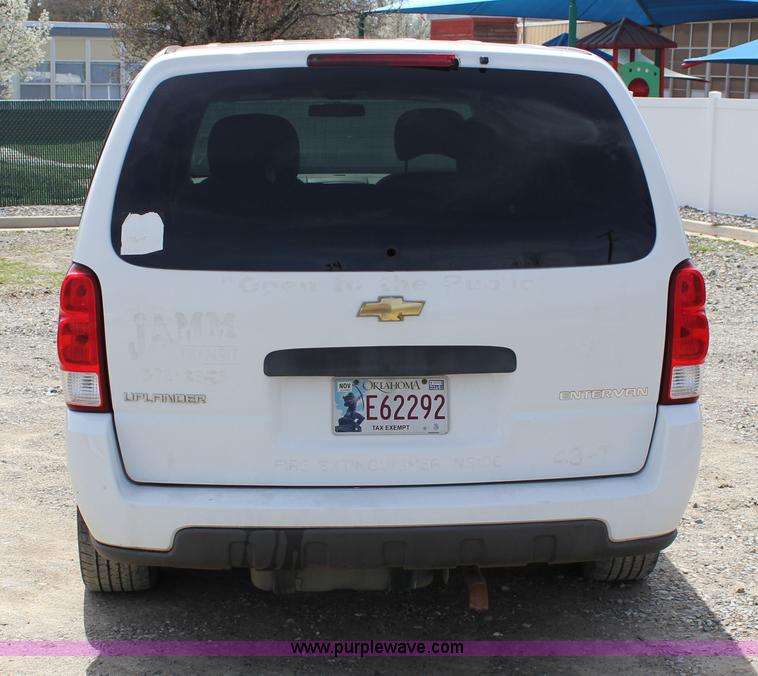 image for item J2271 2007 Chevrolet Uplander Cargo van