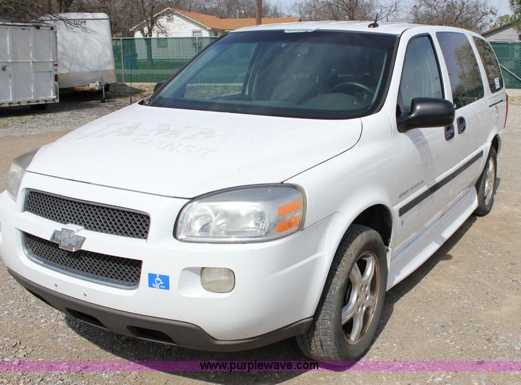 image for item J2271 2007 Chevrolet Uplander Cargo van