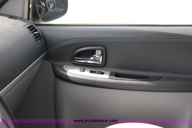 image for item J2271 2007 Chevrolet Uplander Cargo van