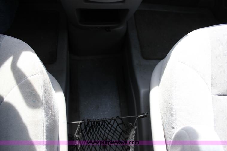 image for item J2271 2007 Chevrolet Uplander Cargo van