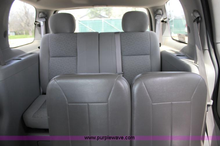 image for item J2271 2007 Chevrolet Uplander Cargo van