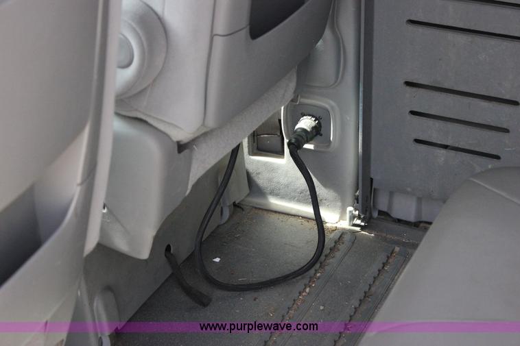 image for item J2271 2007 Chevrolet Uplander Cargo van