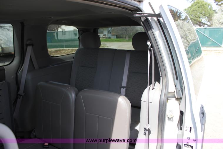 image for item J2271 2007 Chevrolet Uplander Cargo van