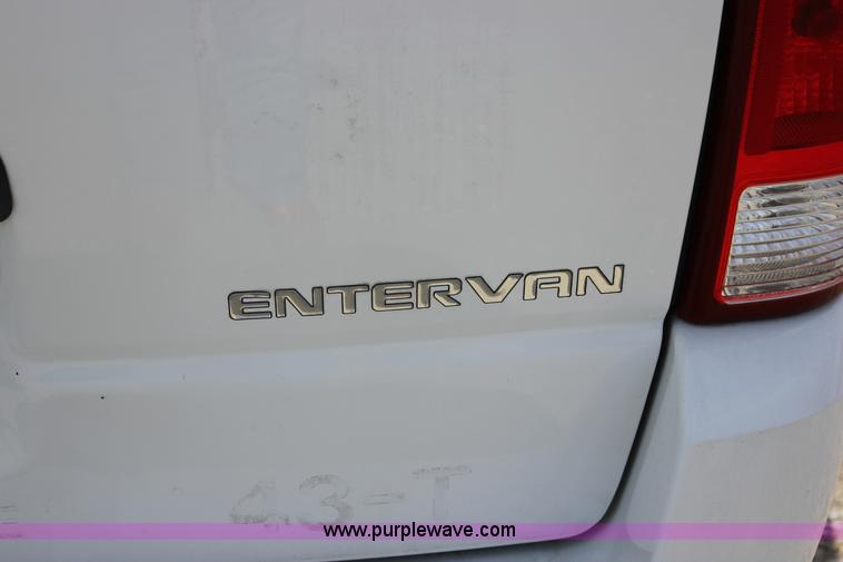 image for item J2271 2007 Chevrolet Uplander Cargo van