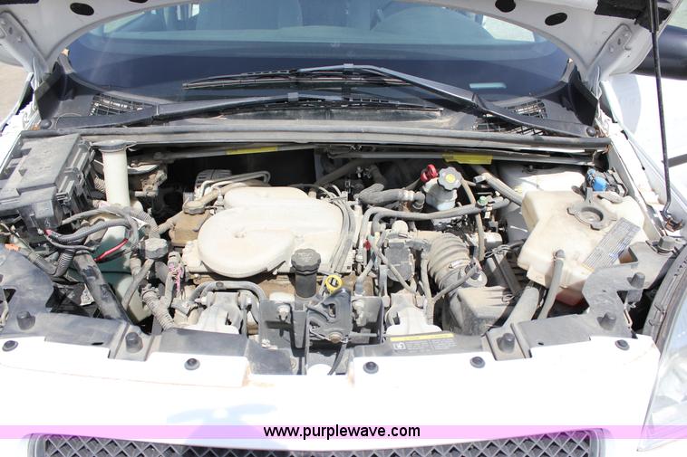 image for item J2271 2007 Chevrolet Uplander Cargo van