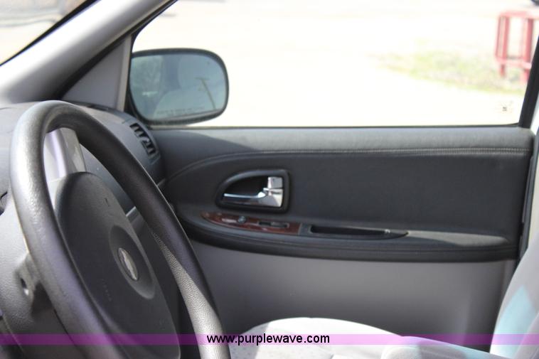 image for item J2272 2007 Chevrolet Uplander Cargo van