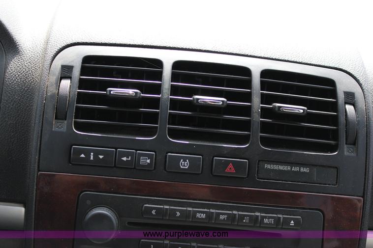 image for item J2272 2007 Chevrolet Uplander Cargo van