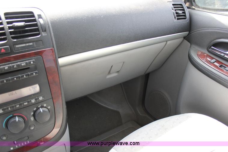 image for item J2272 2007 Chevrolet Uplander Cargo van