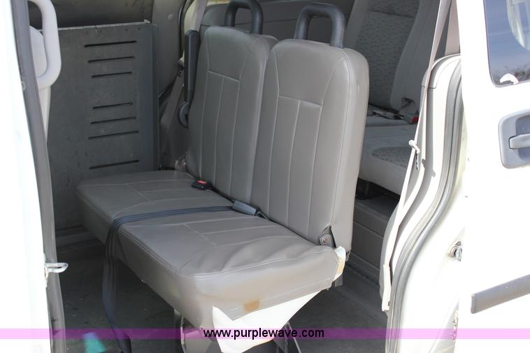 image for item J2272 2007 Chevrolet Uplander Cargo van