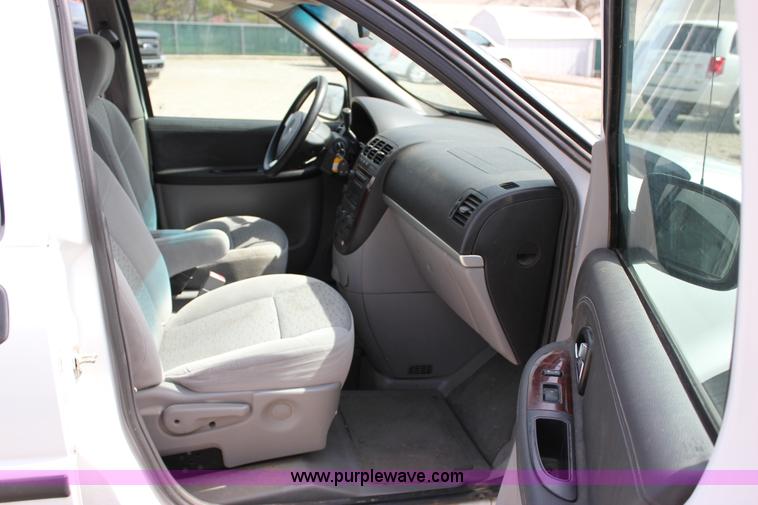 image for item J2272 2007 Chevrolet Uplander Cargo van