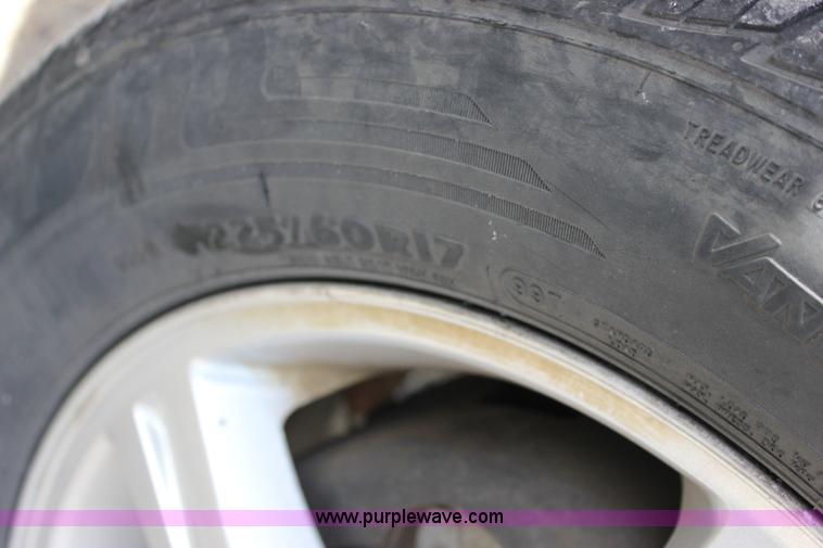 image for item J2272 2007 Chevrolet Uplander Cargo van