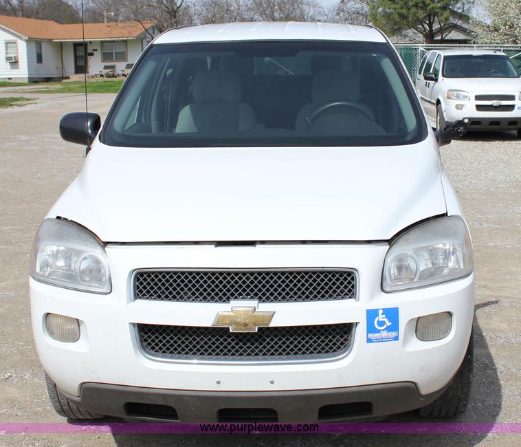 image for item J2273 2008 Chevrolet Uplander Cargo van