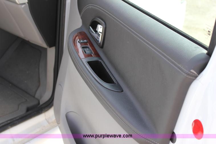 image for item J2273 2008 Chevrolet Uplander Cargo van