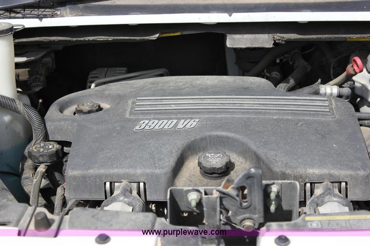 image for item J2273 2008 Chevrolet Uplander Cargo van