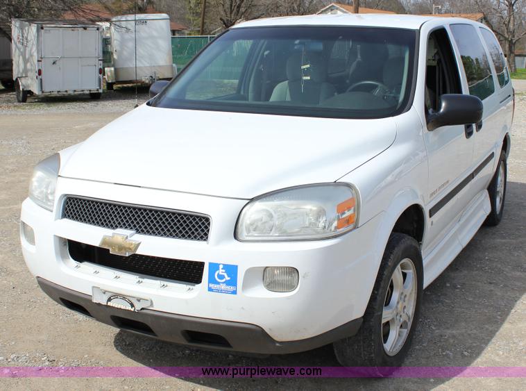 image for item J2274 2008 Chevrolet Uplander Cargo van