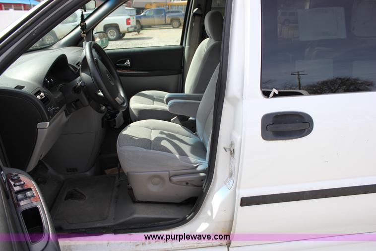 image for item J2274 2008 Chevrolet Uplander Cargo van