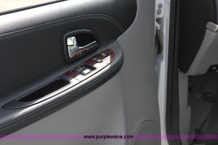 image for item J2274 2008 Chevrolet Uplander Cargo van