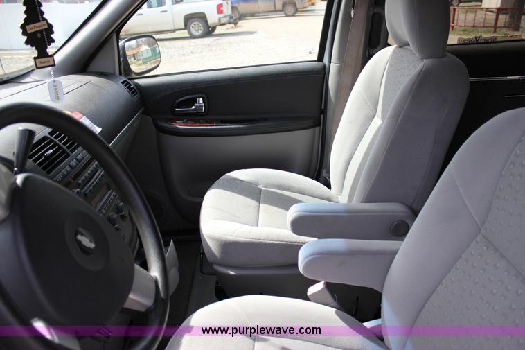 image for item J2274 2008 Chevrolet Uplander Cargo van