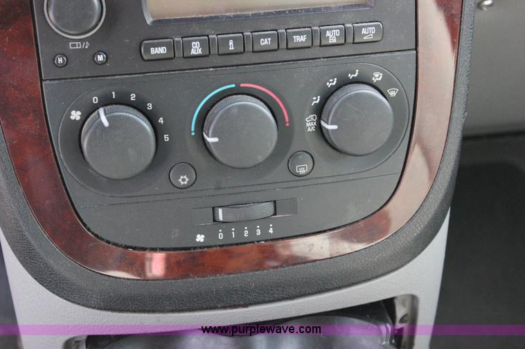 image for item J2274 2008 Chevrolet Uplander Cargo van