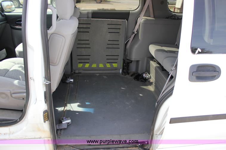 image for item J2274 2008 Chevrolet Uplander Cargo van