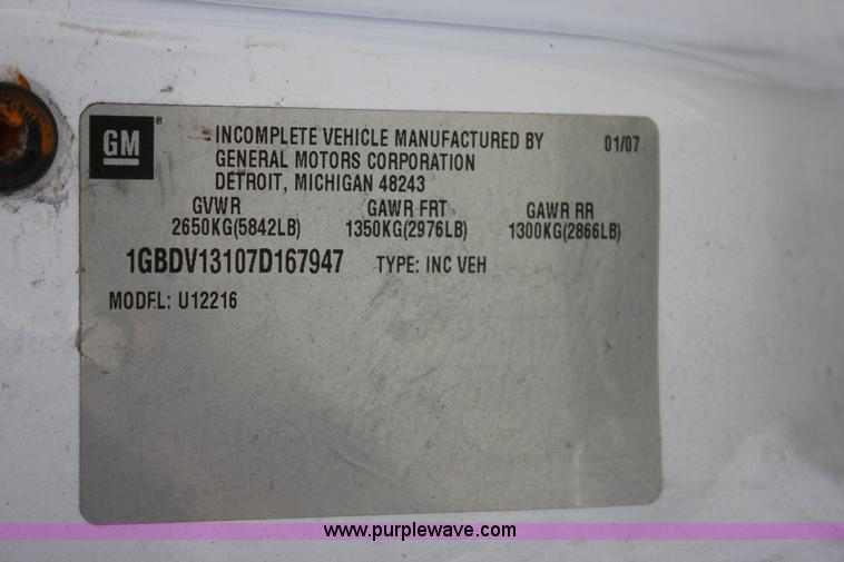 image for item J2275 2007 Chevrolet Uplander Cargo van