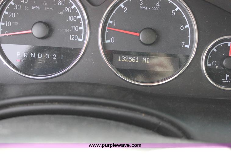 image for item J2275 2007 Chevrolet Uplander Cargo van