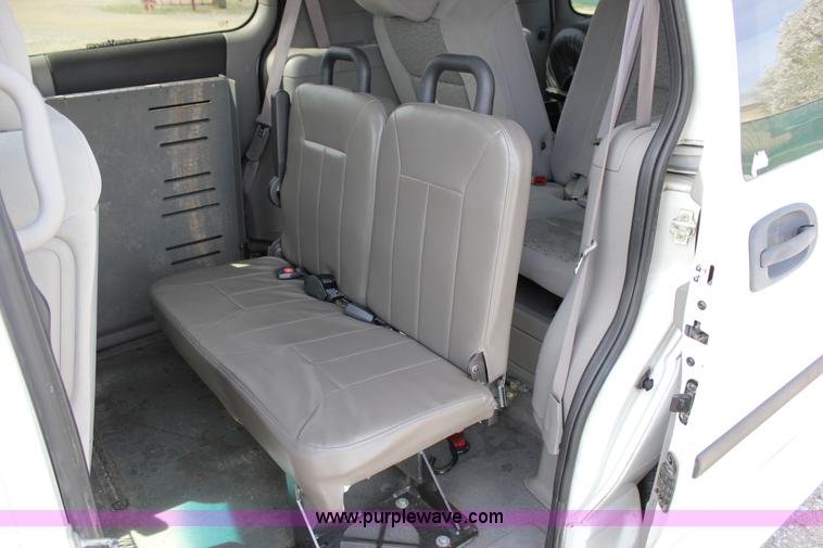 image for item J2275 2007 Chevrolet Uplander Cargo van