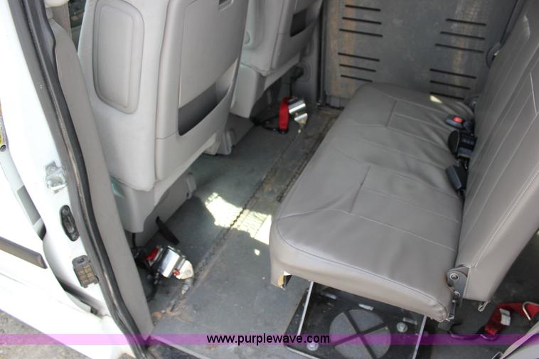 image for item J2275 2007 Chevrolet Uplander Cargo van