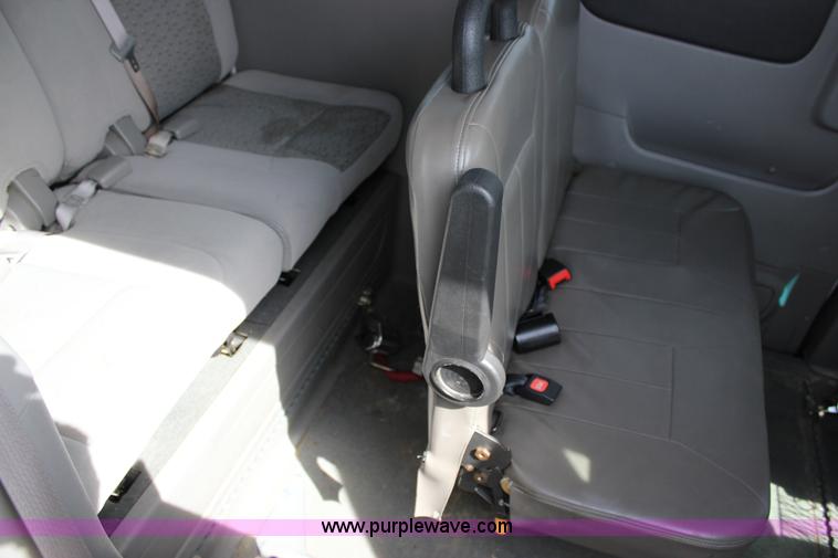 image for item J2275 2007 Chevrolet Uplander Cargo van