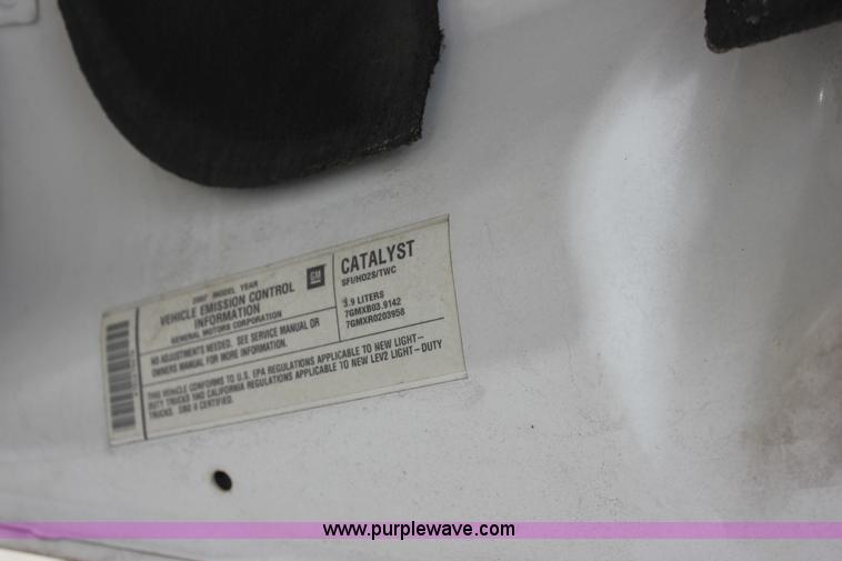 image for item J2275 2007 Chevrolet Uplander Cargo van