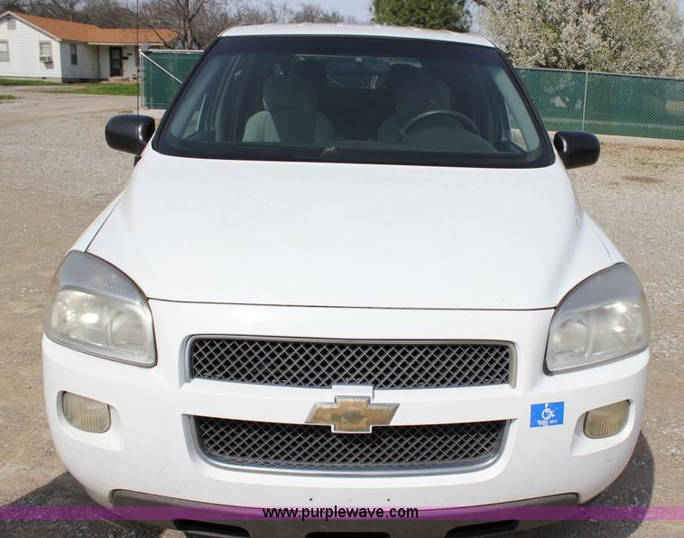 image for item J2275 2007 Chevrolet Uplander Cargo van