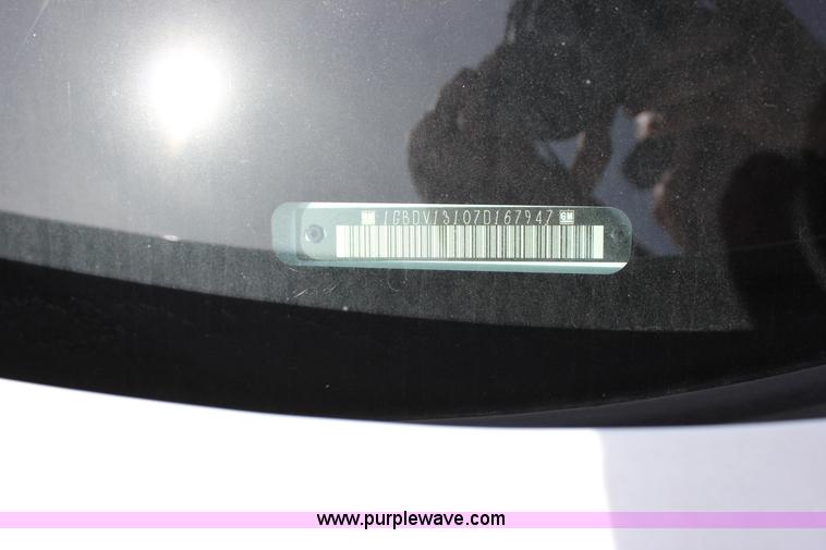 image for item J2275 2007 Chevrolet Uplander Cargo van