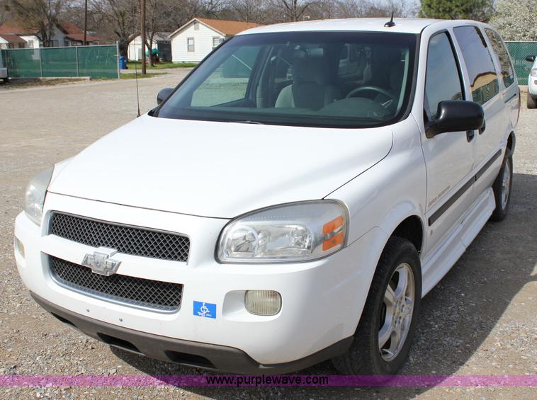 image for item J2276 2007 Chevrolet Uplander Cargo van