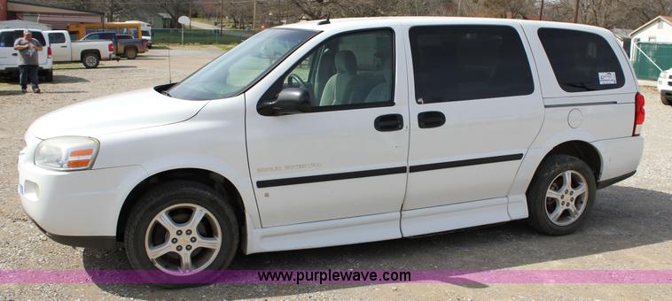 image for item J2276 2007 Chevrolet Uplander Cargo van