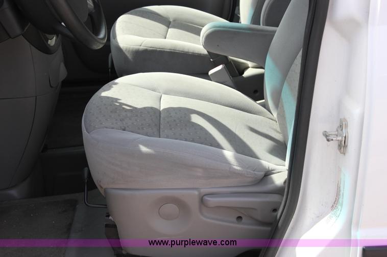 image for item J2276 2007 Chevrolet Uplander Cargo van