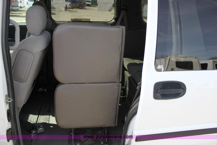 image for item J2276 2007 Chevrolet Uplander Cargo van