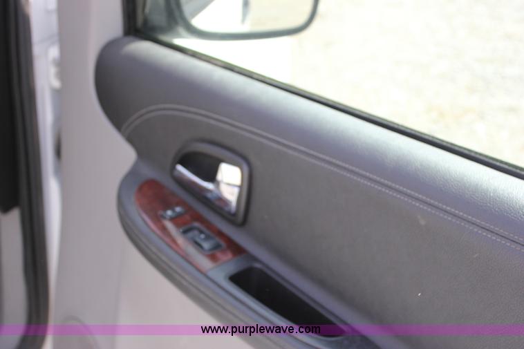 image for item J2276 2007 Chevrolet Uplander Cargo van