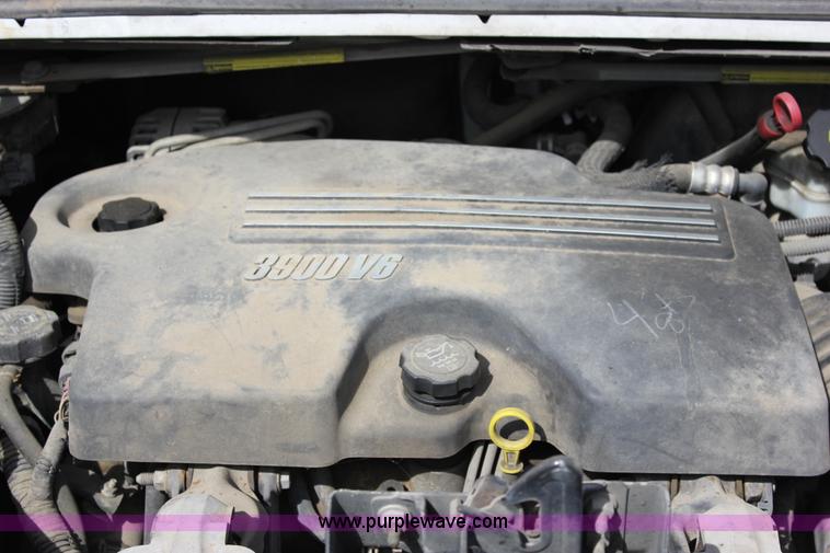 image for item J2276 2007 Chevrolet Uplander Cargo van