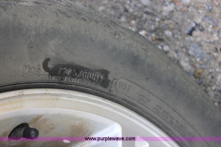 image for item J2276 2007 Chevrolet Uplander Cargo van