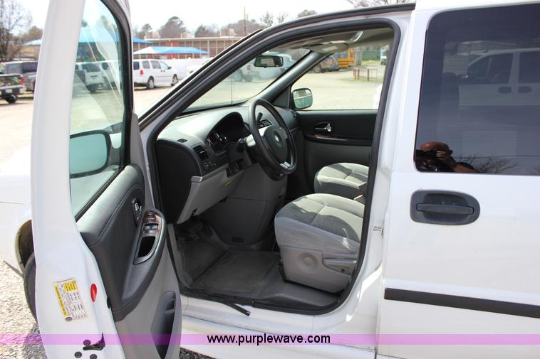 image for item J2277 2008 Chevrolet Uplander Cargo van