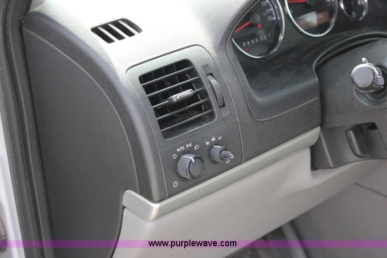 image for item J2277 2008 Chevrolet Uplander Cargo van